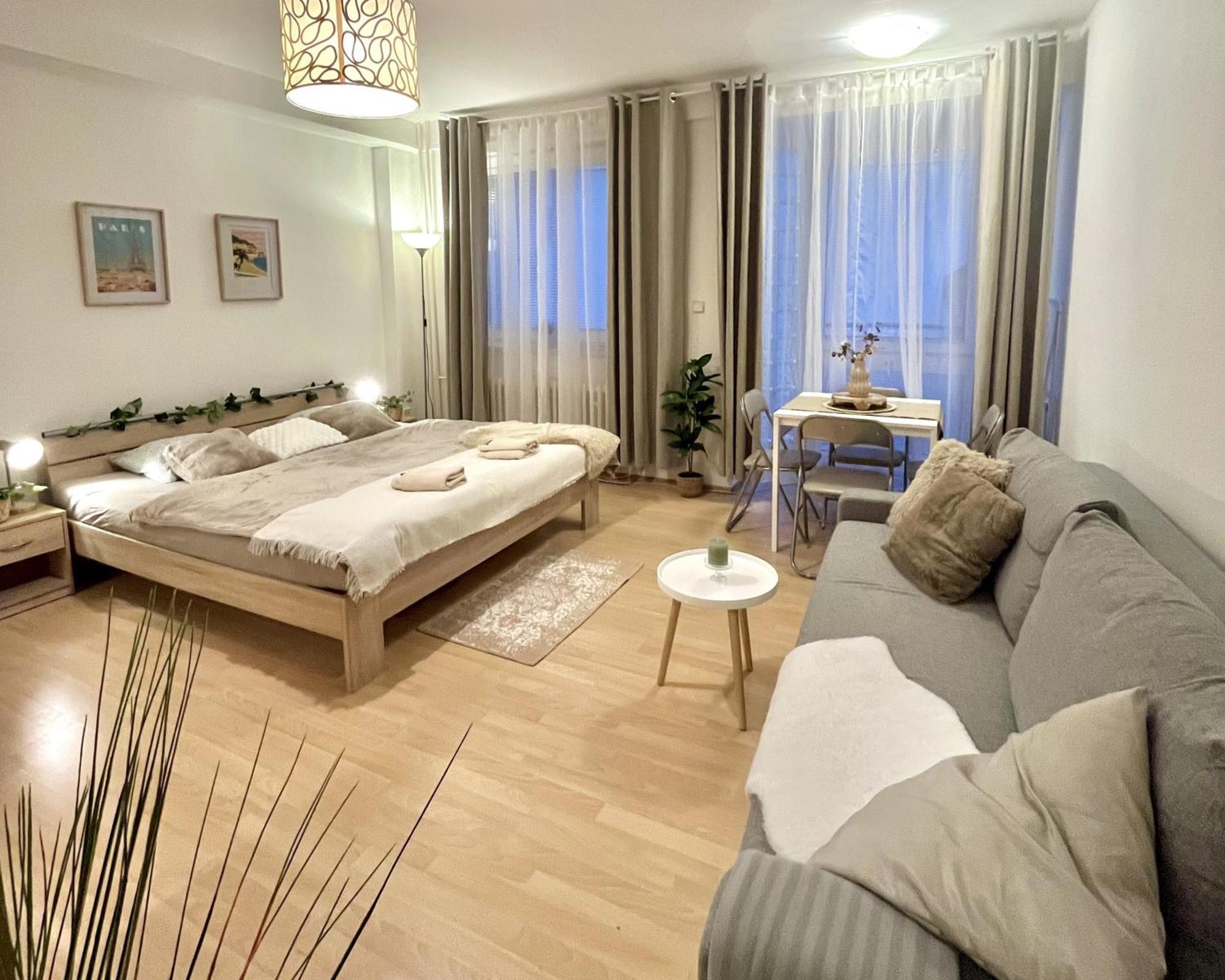 Apartment Simona - Old Town Bratislava Exterior photo